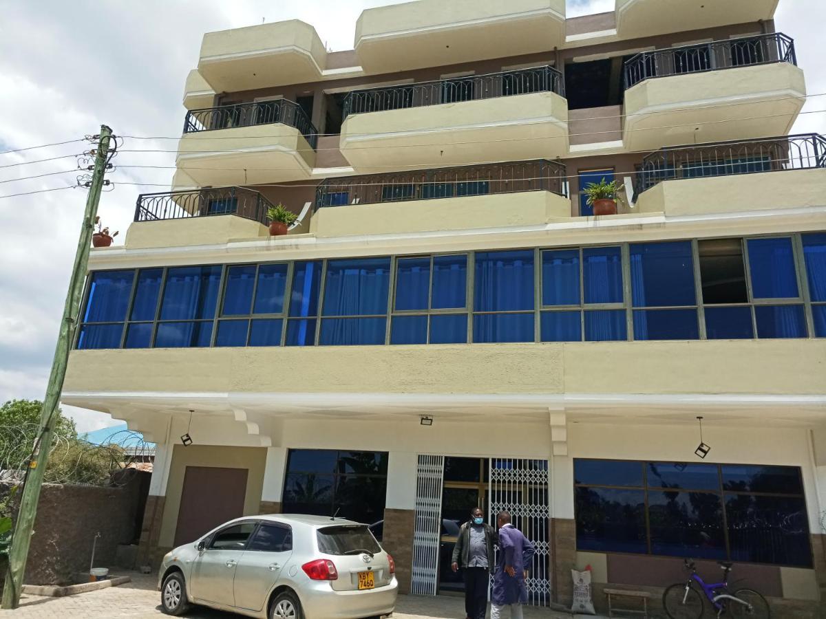 Hotel Taji Nanyuki Ngoại thất bức ảnh