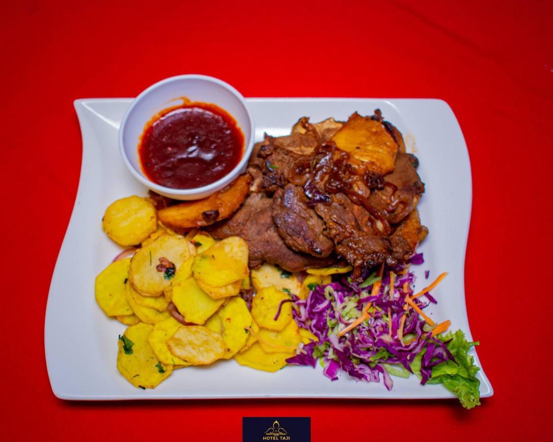 Hotel Taji Nanyuki Ngoại thất bức ảnh