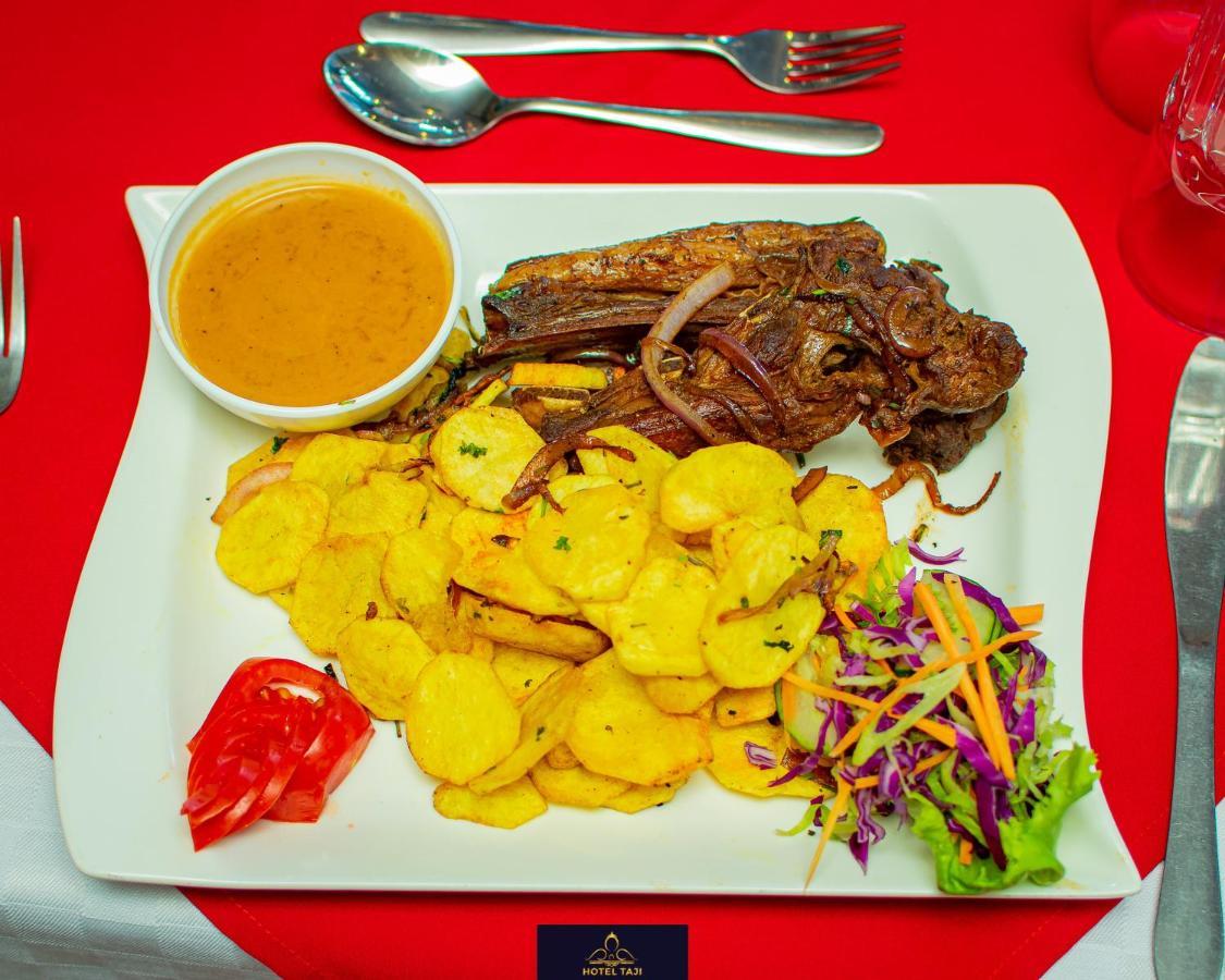 Hotel Taji Nanyuki Ngoại thất bức ảnh
