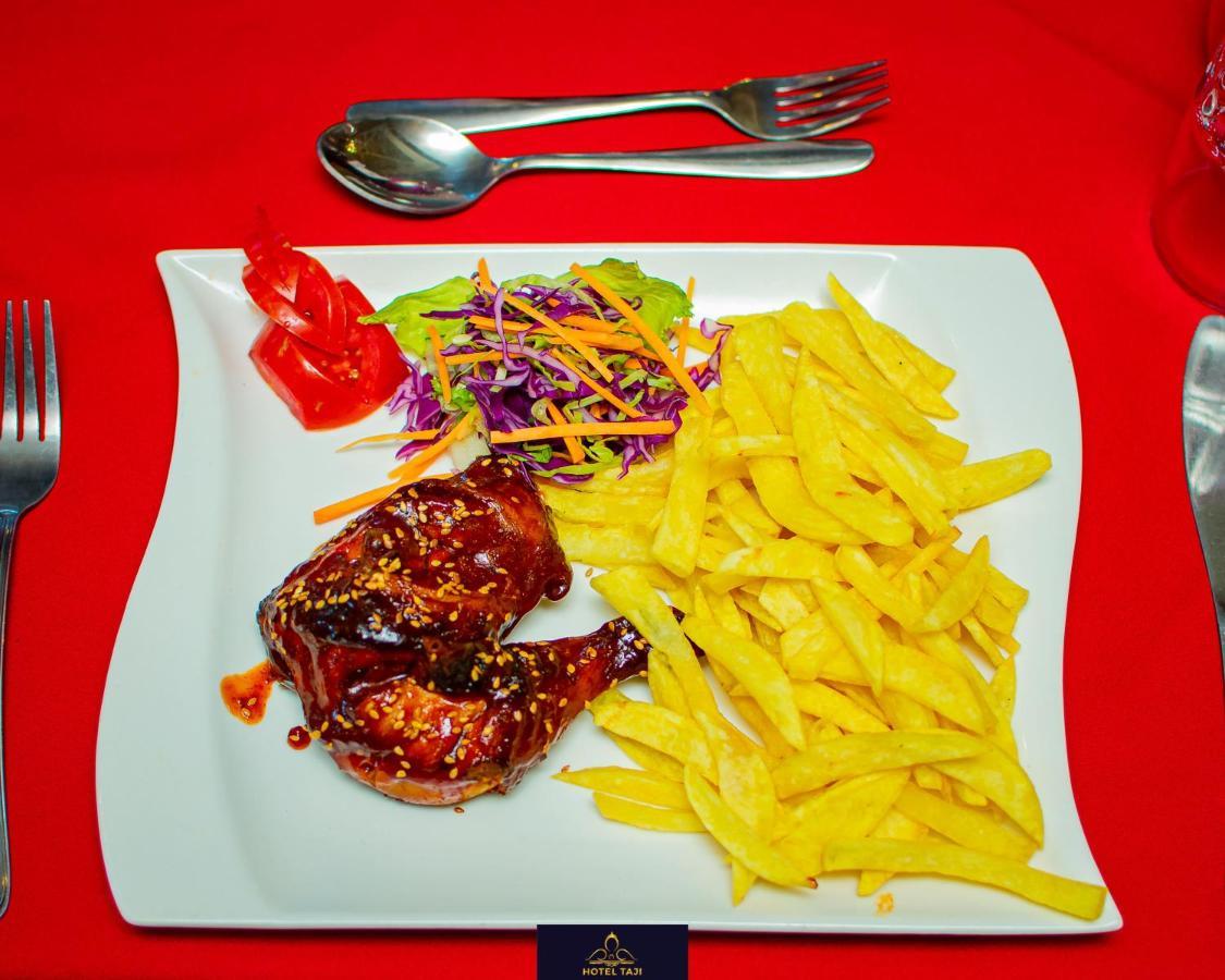 Hotel Taji Nanyuki Ngoại thất bức ảnh